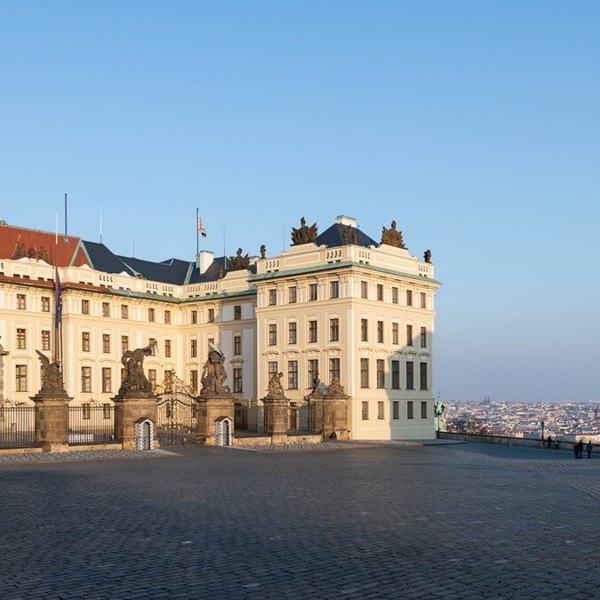Image /media/5eshwd45/prague_streets_35.jpg