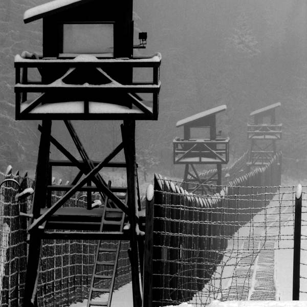 Image /media/amhjeqe5/04_-_pamatnik_vojna_lesetice_-_strazni_veze.jpg