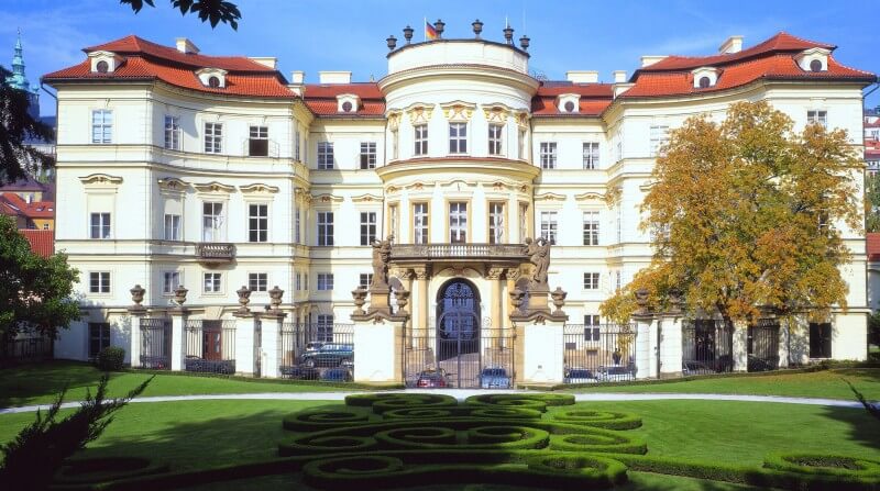 Image /media/ba1fw3cu/praha_-_lobkovicky_palac_800x447.jpg