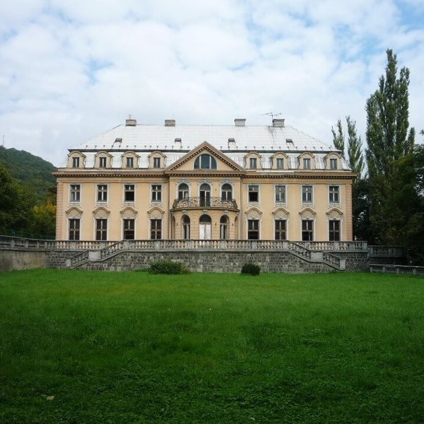 Image /media/bjknpfvt/usti_region_fo_vila_cajkovskeho_foto_archiv_fkuk.jpg