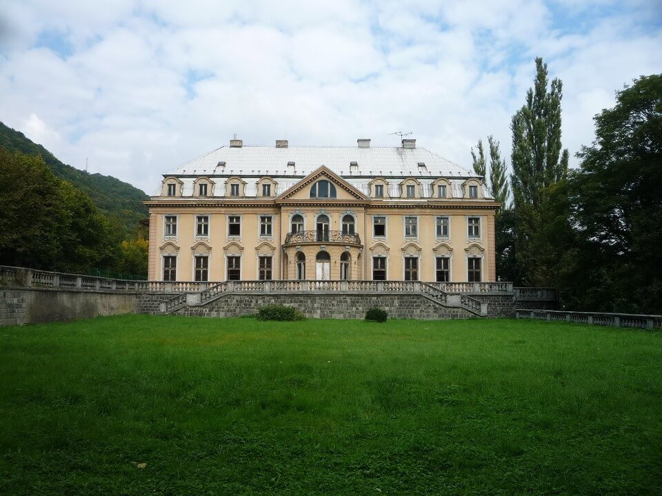 Image /media/bjknpfvt/usti_region_fo_vila_cajkovskeho_foto_archiv_fkuk.jpg