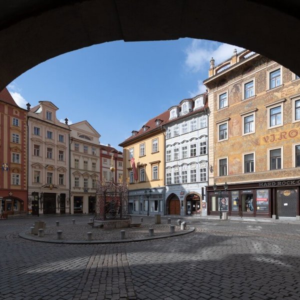 Image /media/cpdn0wej/prague_streets_157.jpg