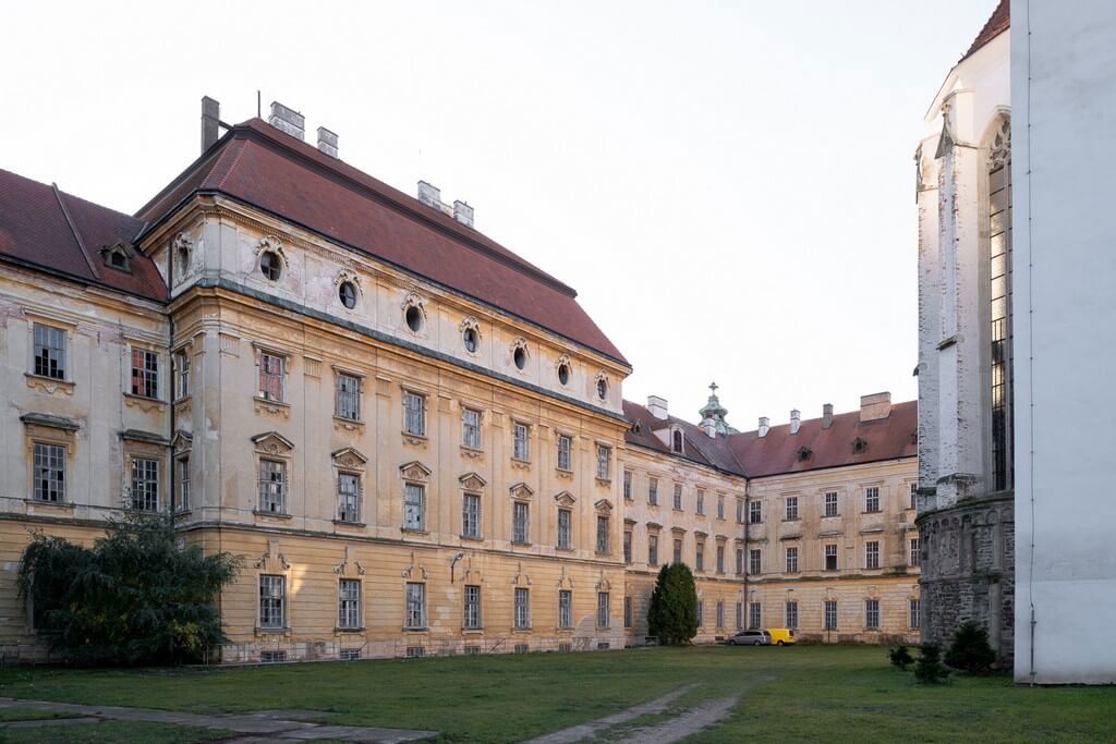 Obrázek /media/ikrg3oci/klaster_louka_01.jpg