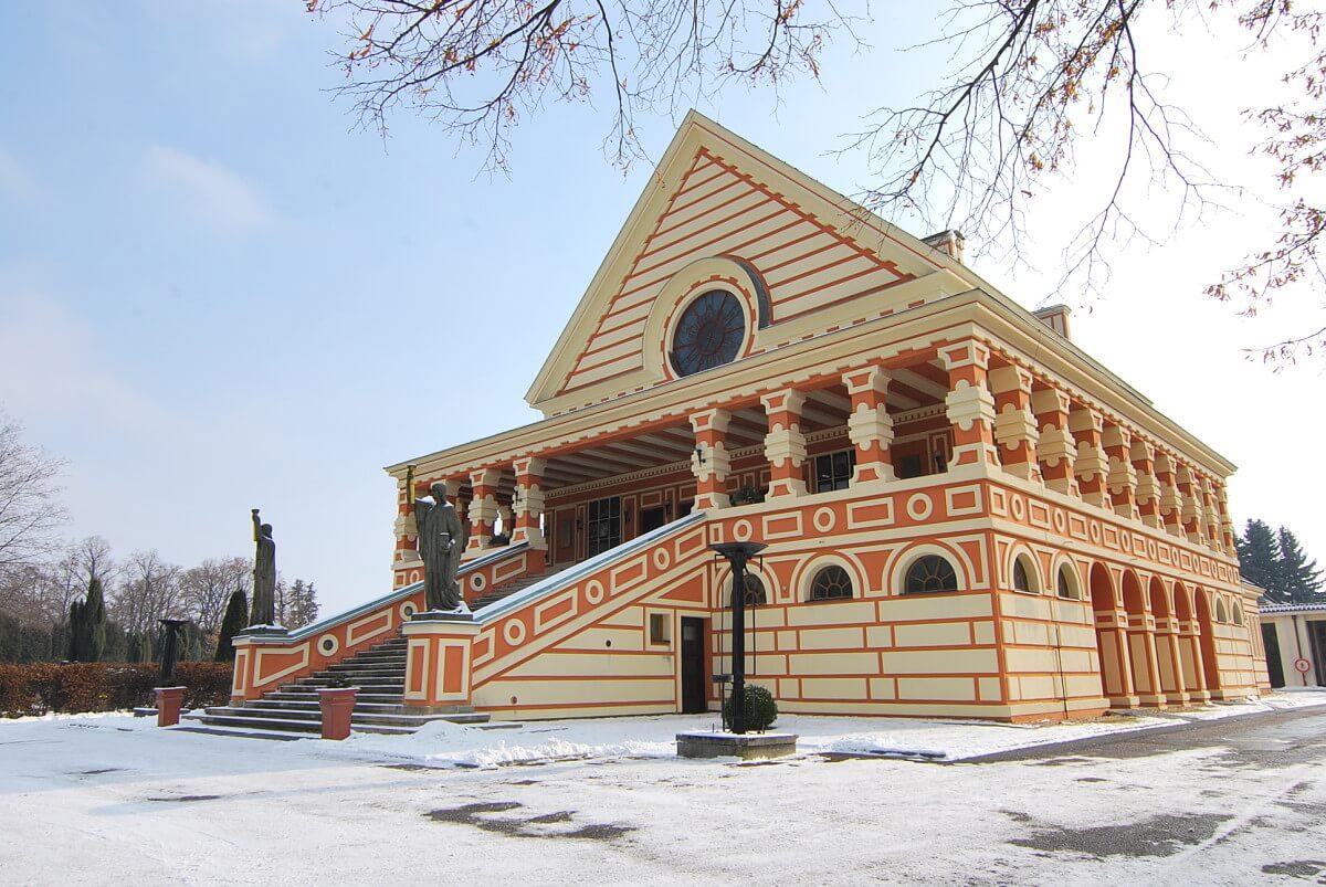 Image /media/l3xpvxrh/krematorium_pardubice_ii.jpg