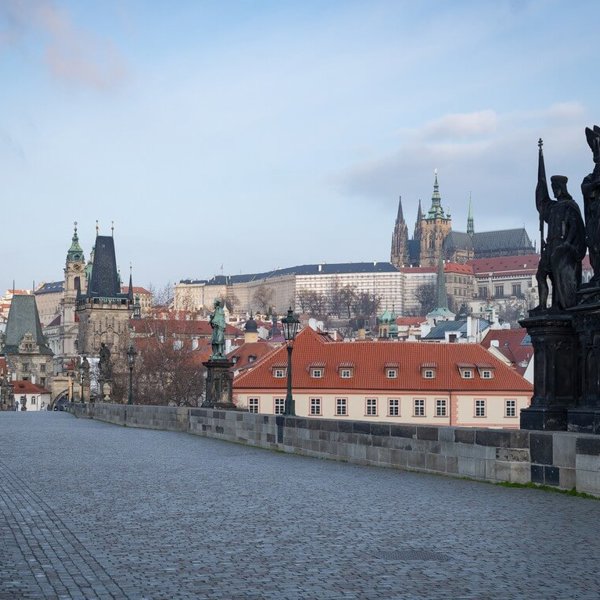 Image /media/lhybovux/prague_streets_60.jpg