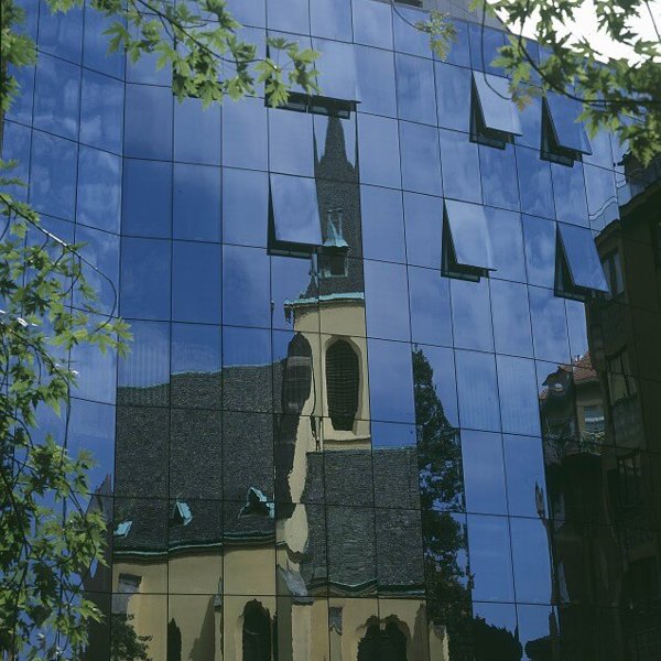 Obrázek /media/onyl35kj/praha_-_odraz_636x800.jpg