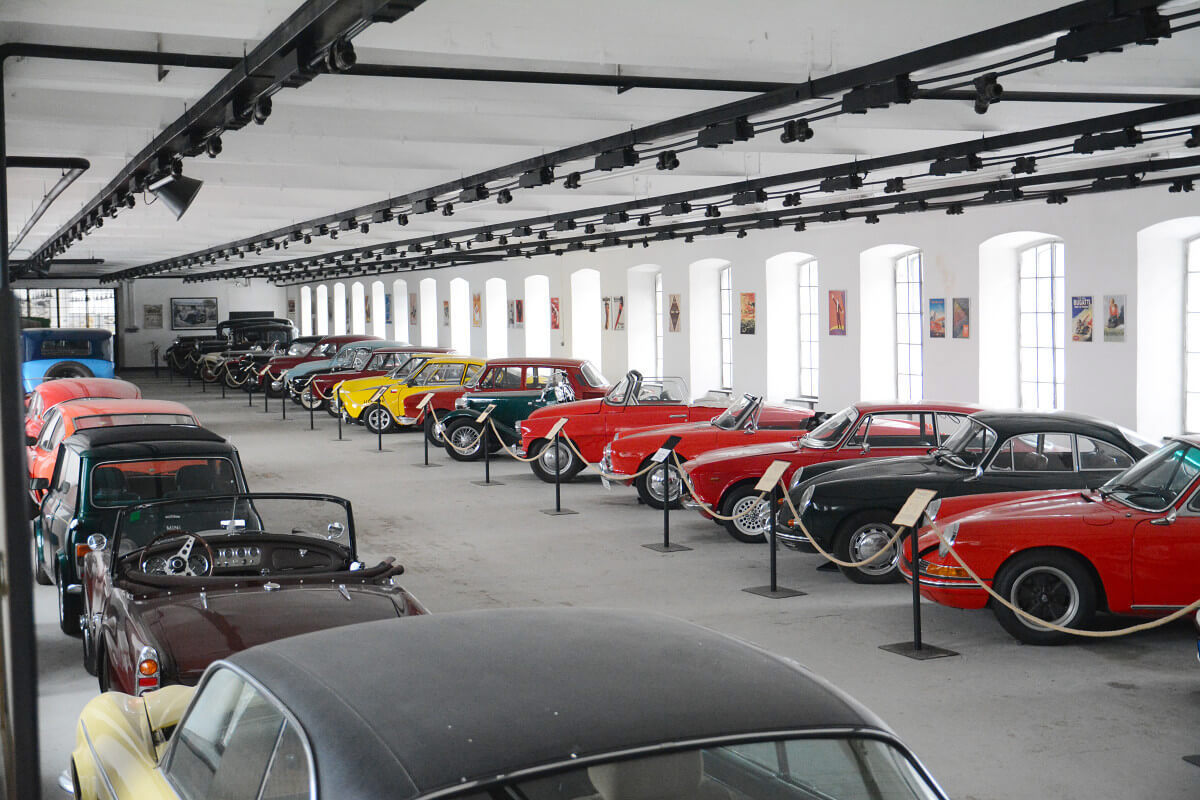 Obrázek /media/q2bnboo1/2_expozice_automobilu_a_motocyklu_puvodne_tkalcovna_ii_np.jpg