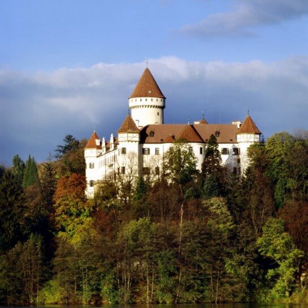 Image /media/r3aozvye/konopiste_-_zamek_-_podzim_544x800.jpg