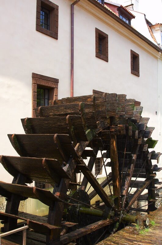 Image /media/ruhp2wun/praha__-_kampa_mlynske_kolo_530x800.jpg