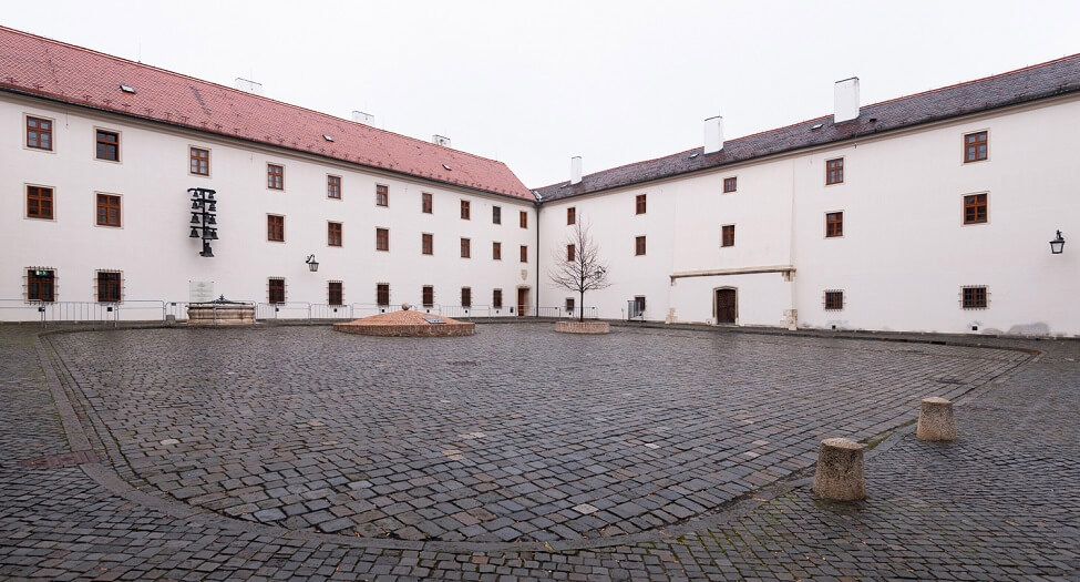 Obrázek /media/rupb40kj/spilberg3.jpg