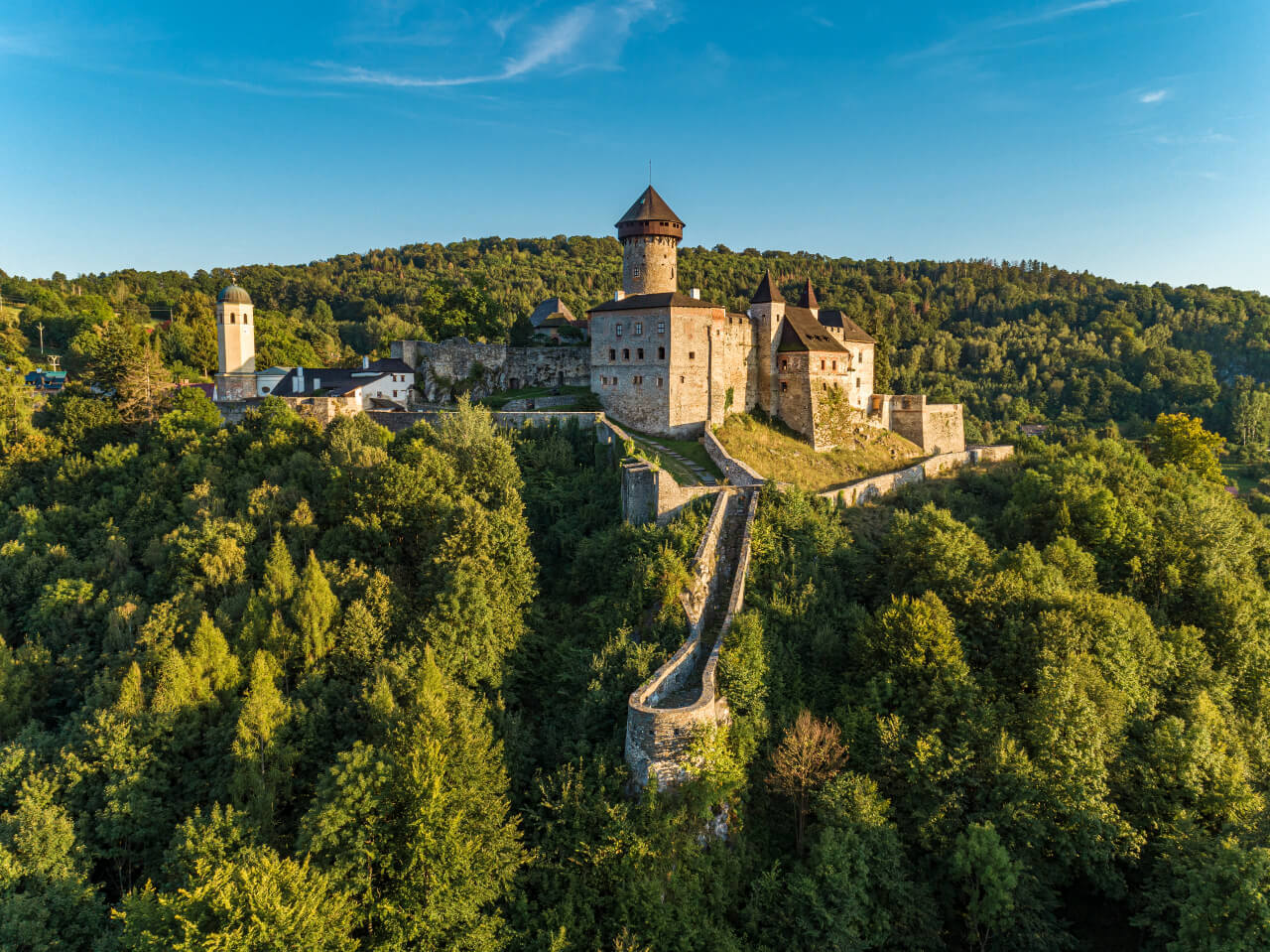 Obrázek /media/sb4ly5a1/photopick-103259-1280_fotobanka-msk.jpg