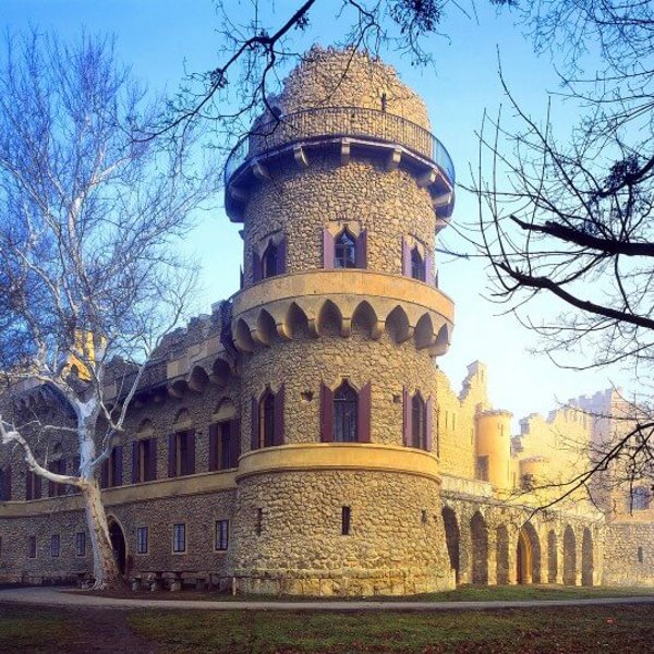 Image /media/tqsooeuq/lednice_-_januv_hrad_-_podzim_800x538.jpg