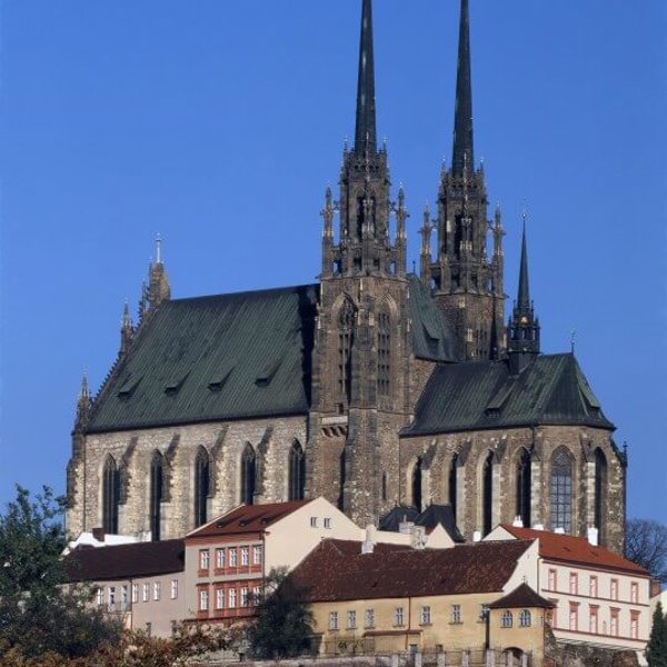 Obrázek /media/u4qho3p2/brno_-_katedrala_sv_petra_a_pavla_-_leto_540x800.jpg