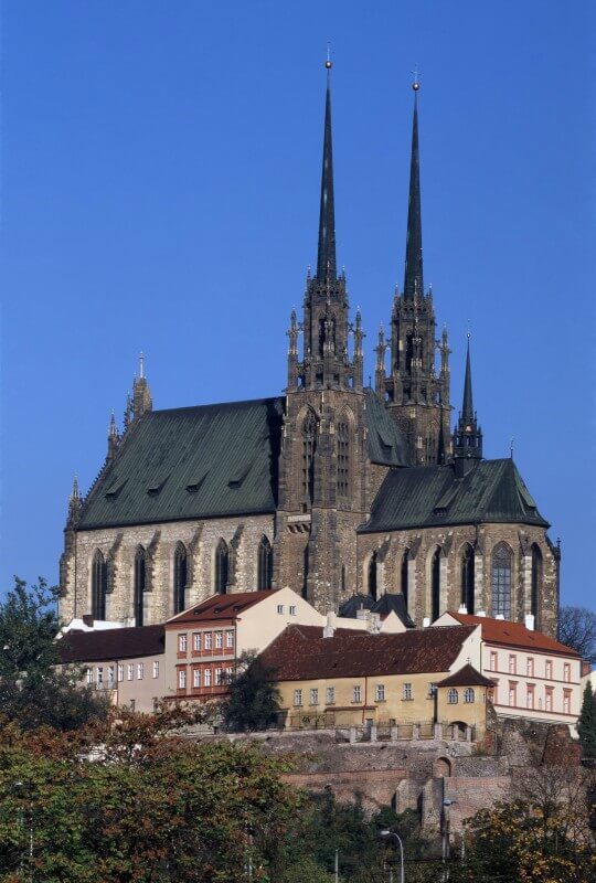 Obrázek /media/u4qho3p2/brno_-_katedrala_sv_petra_a_pavla_-_leto_540x800.jpg